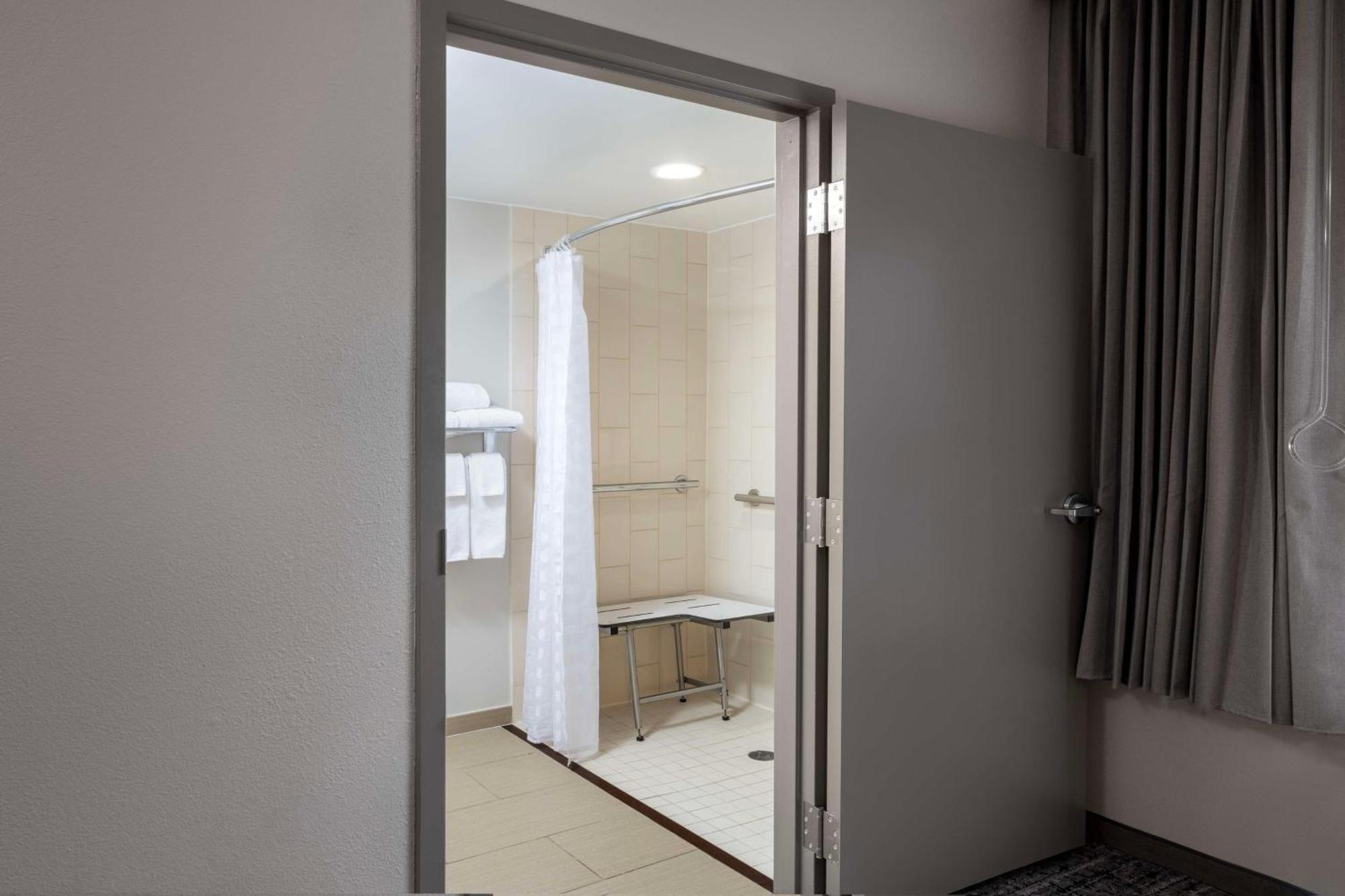 Hyatt Place Detroit/Utica Extérieur photo