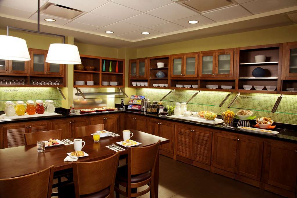 Hyatt Place Detroit/Utica Restaurant photo